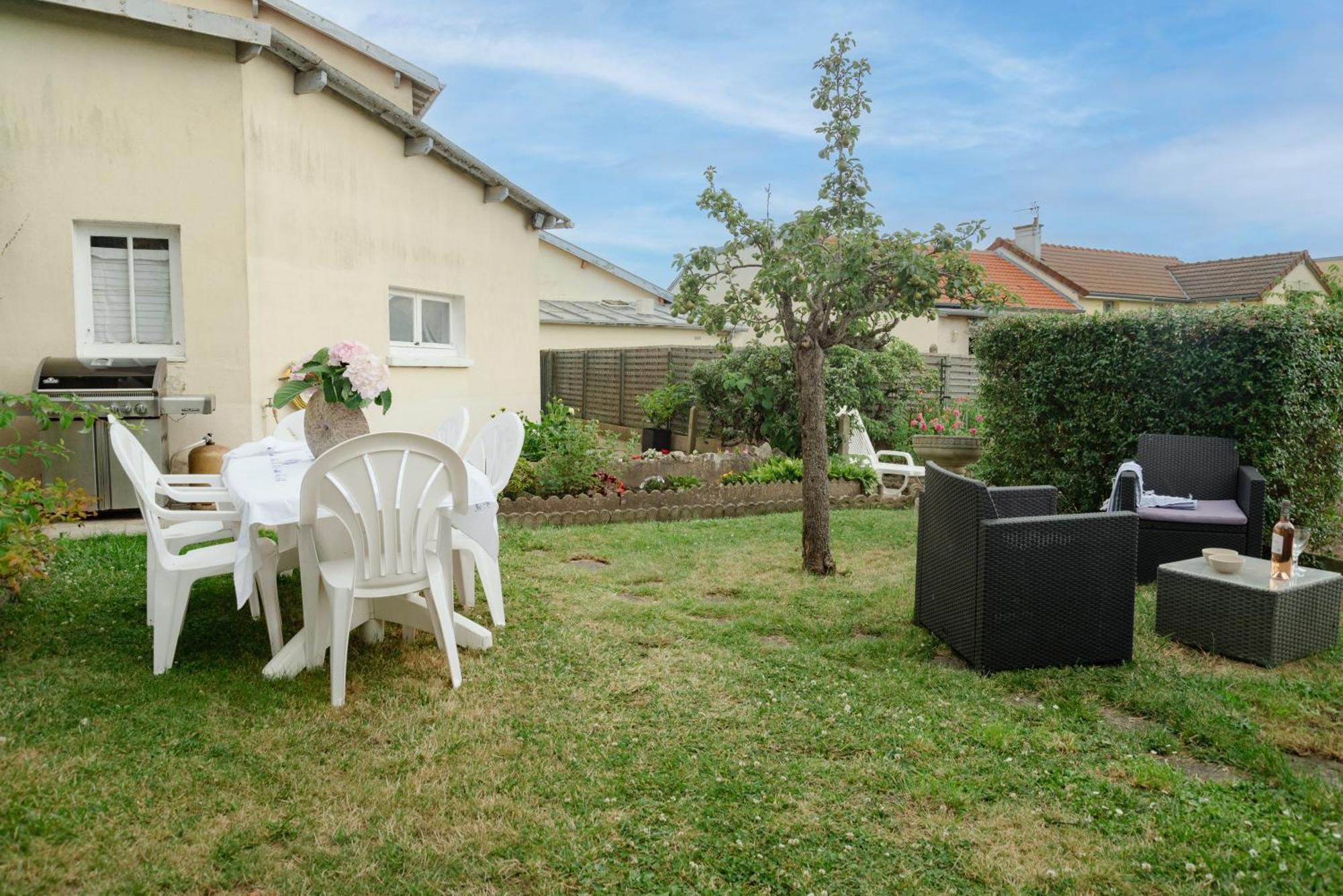 5 Min Chateau Charmante Maison Et Son Jardin Prive Versailles Exteriér fotografie